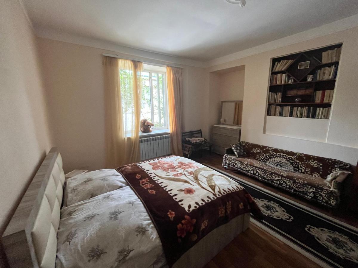 Inexpensive House Bed & Breakfast วานาดเซอร์ ภายนอก รูปภาพ