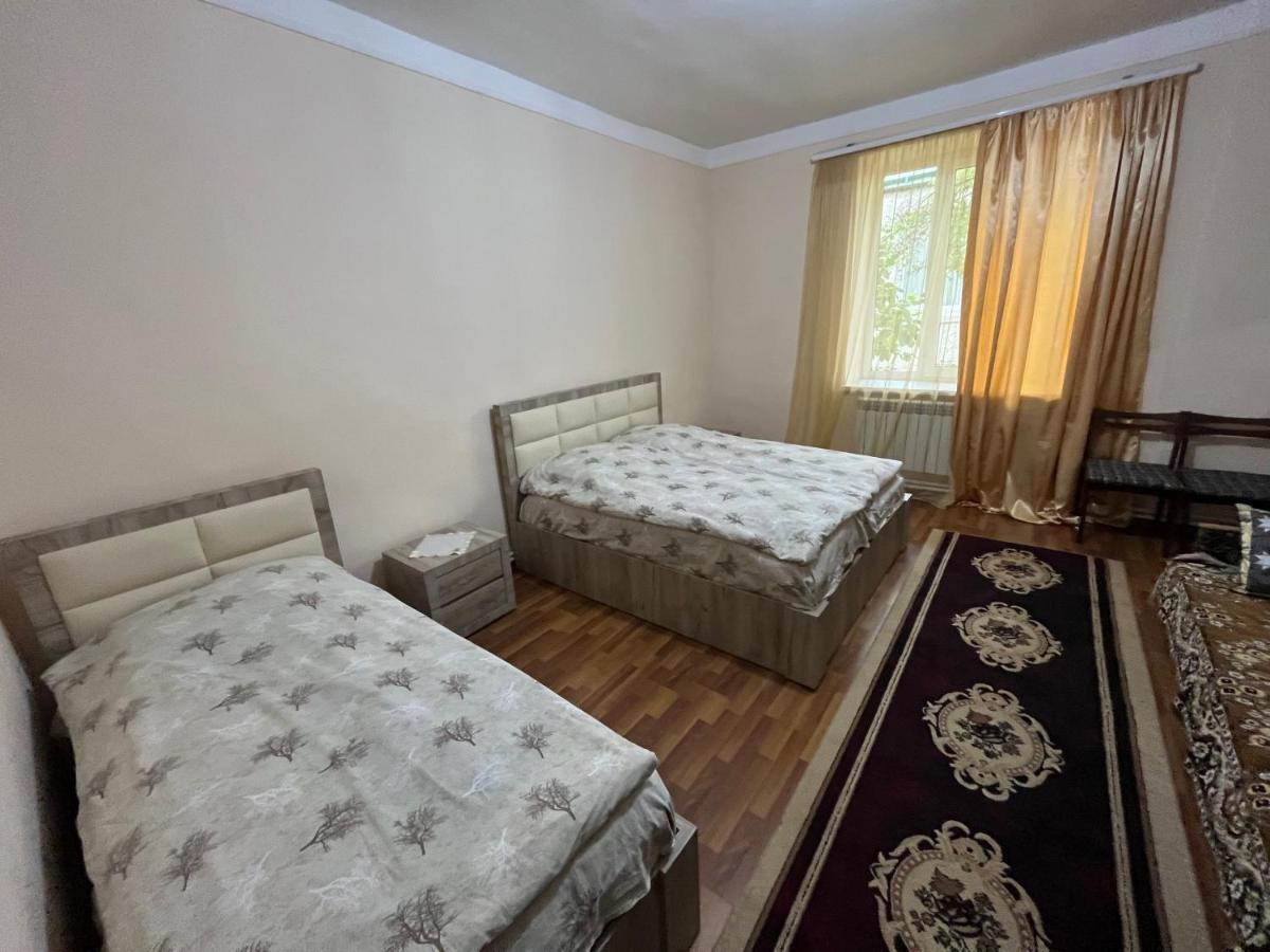Inexpensive House Bed & Breakfast วานาดเซอร์ ภายนอก รูปภาพ