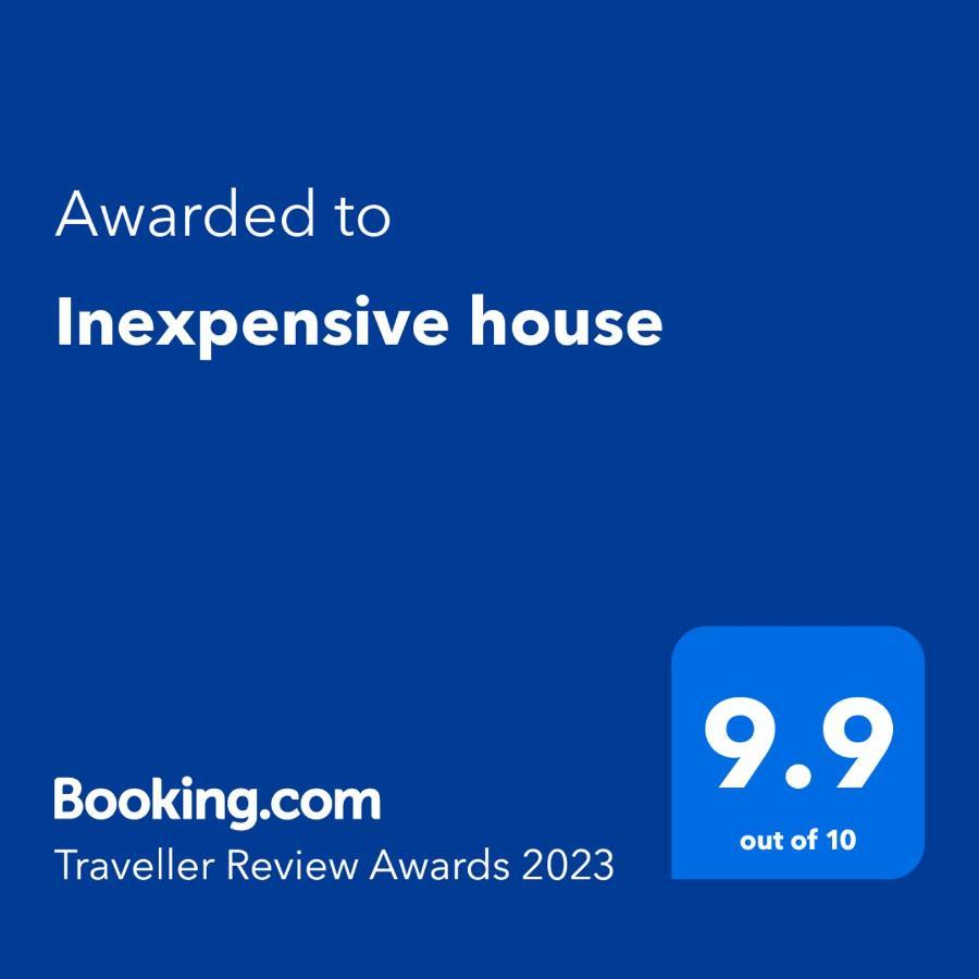 Inexpensive House Bed & Breakfast วานาดเซอร์ ภายนอก รูปภาพ